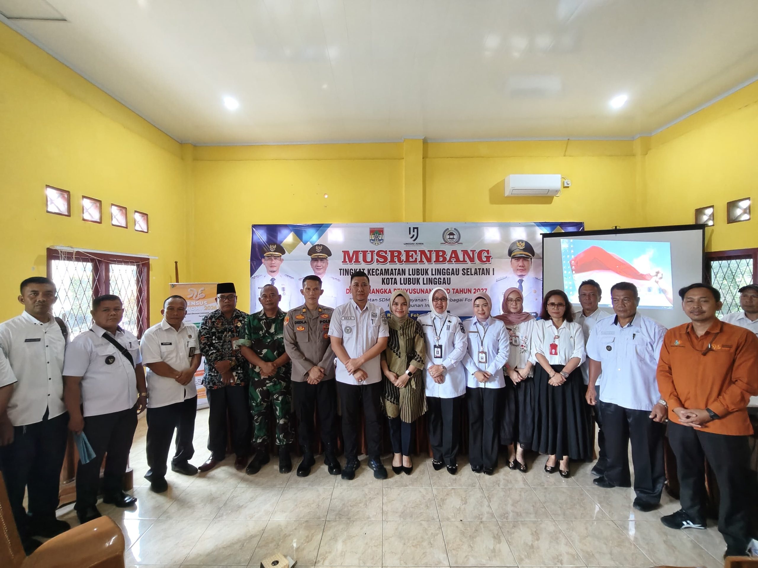 SERMA SUPRIYADI BABINSA KORAMIL 406-10/LUBUKLINGGAU TIMUR HADIRI MUSRENBANG TINGKAT KECAMATAN LUBUKLINGGAU SELATAN I