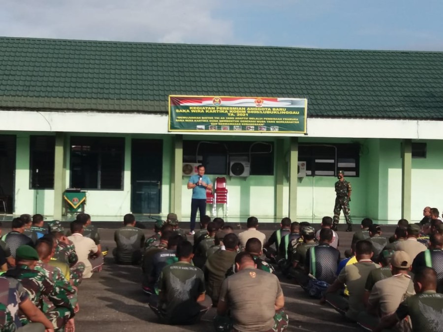 Dandim 0406/Lubuklinggau Mengambil Apel Pagi seluruh Anggota Kodim,pns dan seluruh Koramil Jajarannya.