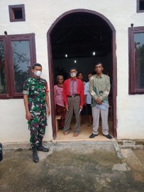 Babinsa Koramil 406-09/Terawas Laksanakan PAM Natal di Gereja (GKSBS)