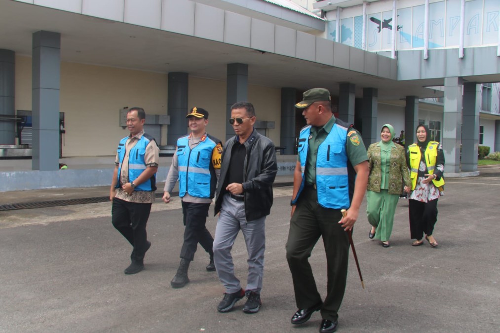 Dandim 0406/Lubuk Linggau Sambut Kedatangan Pangdam II/ Sriwijaya