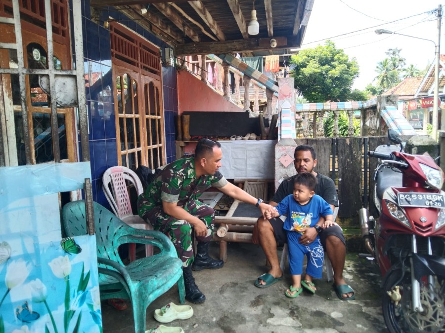 Cegah Stunting Babinsa Himbau Orang Tua Peduli Terhadap Kesehatan Anak
