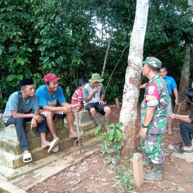 Sertu amron musalisa menambahkan selama ini di Desa Binaan di kelurahan marga tunggal Kecamatan jayaloka Siau sudah tertib dan aman.