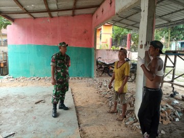 Guna Mendekatkan Diri dengan Warga Binaan, Babinsa Sambangi masyarakat di wilayah desa binaan