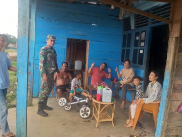 Optimalkan Fungsi Apkowil, Babinsa desa sp 3 Tran subur Gelar Komsos dengan masyarakat desa binaan