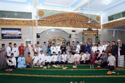 Dandim 0406/Lubuk Linggau Menghadiri Peringatan Nuzulul Qur’an di Masjid Agung Al Baari
