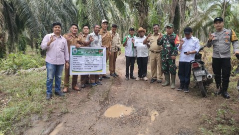 Babinsa Serda Rilly Apriansyah Hadiri Penentuan Titik Nol Program Pembangunan Desa