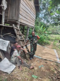 Babinsa desa ngestiboga l Koramil 406-07/jayaloka Komsos Dengan Masyarakat di wilayah binaan