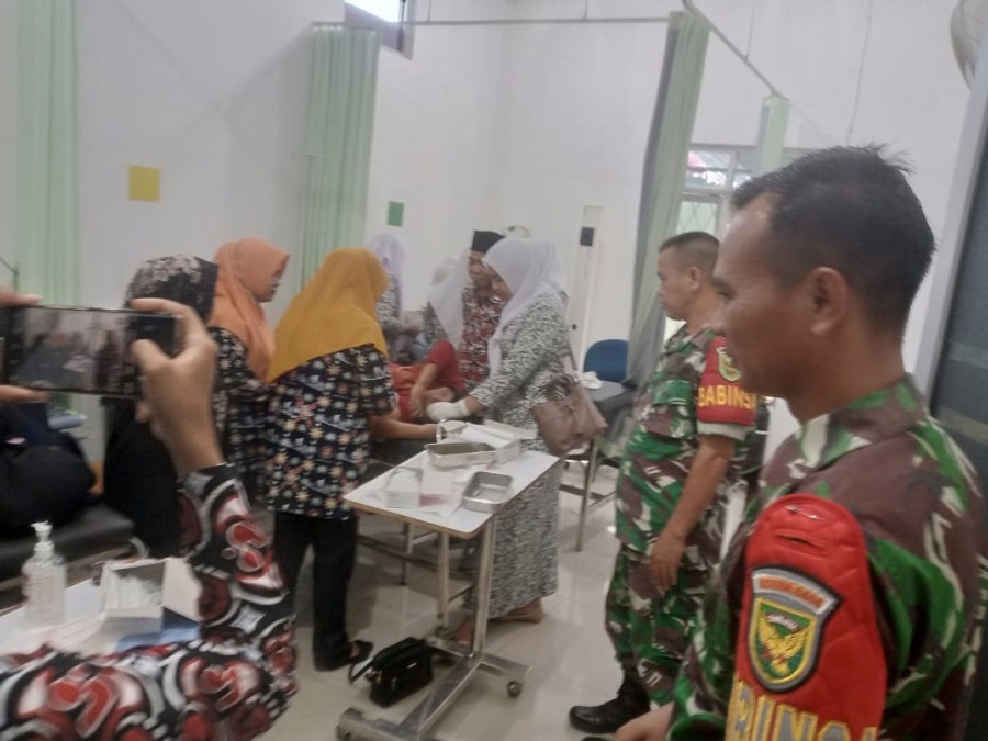 Babinsa 406-09/Terawas Sertu Eko Apriyanto Pantau Giat Pendampingan KB Diwilayah binnan.