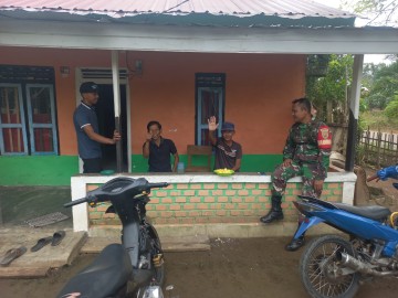 Babinsa Koramil 406-08/Lubuklinggau Koptu Wahyu Melaksanakan Komsos Bersama Warga Binaan.