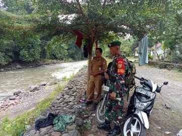 Babinsa Koramil 406-08/Lubuklinggau Melaksanakan Kegiatan Gulbencal Di Wilayah binaan.