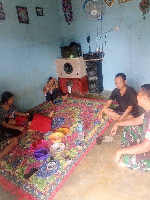 Ciptakan Keakraban, Kopda Wasis Kunjungi Rumah Warga Binaan.