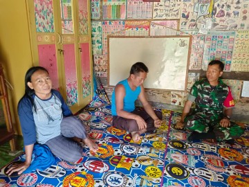 Melalui Komsos Babinsa Ajak Warga Jaga untuk jaga Kebersihan Lingkungan