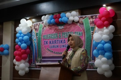 Pelepasan dan Pentas Seni TK Kartika II – 40 Lubuk Linggau Dihadiri Ketua Yayasan Kartika Kodim 0406 Lubuk Linggau