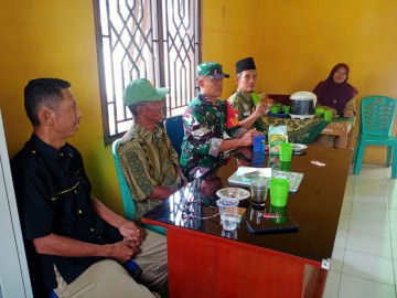 Pererat Sinergitas, Babinsa Komsos Dengan Perangkat Desa di wilayah binaan