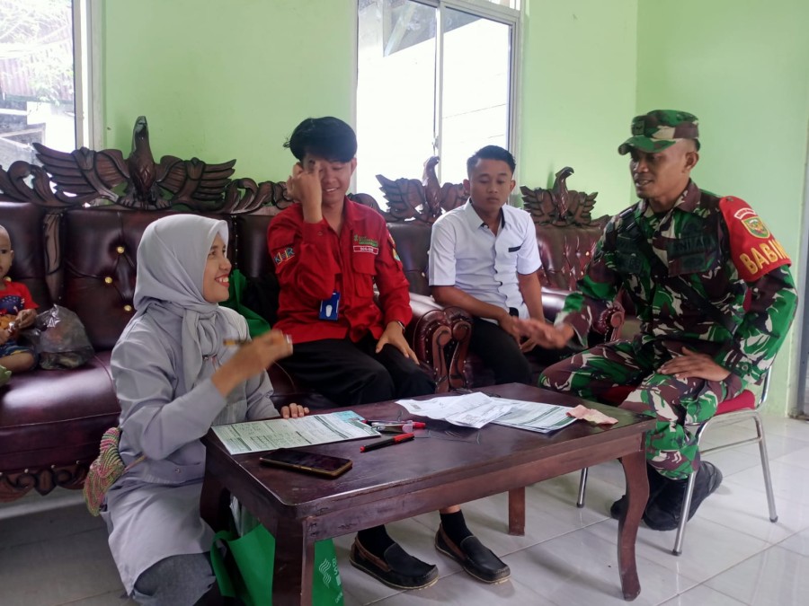 Jalin Keakraban, Babinsa Koramil 406-07/jayaloka Komsos dengan Perangkat Desa di wilayah binaan