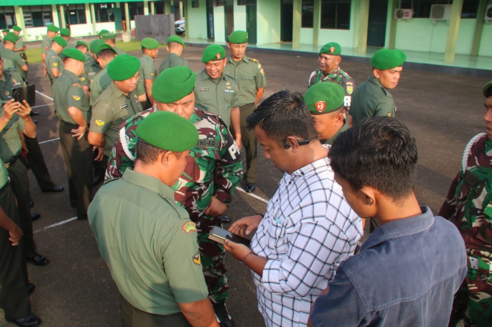 Upaya Tegas Kodim 0406 Lubuk Linggau Dalam Memberantas Judi Online, Diadakan Pemeriksaan Hp Anggota