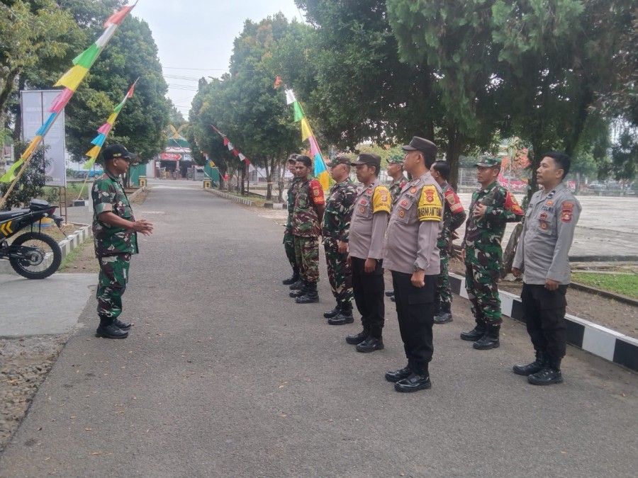 Babinsa dan Bhabinkamtibmas Kompak Sosialisasikan Pencegahan Kebakaran hutan dan lahan