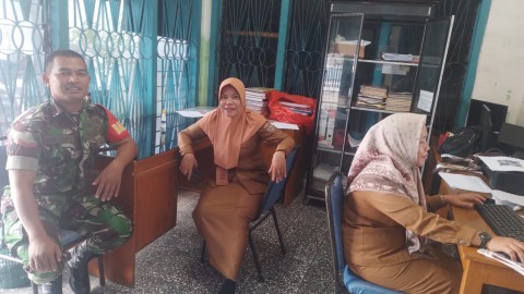 Jalin Silaturahmi, Kopda Murtopo Komsos Dengan Seklur dan Staf Kelurahan Di Wilayah binaan