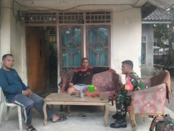 Babinsa Koramil 406-04/Muara Lakitan jalin Komsos Bersama Kadus di wilayah binaan