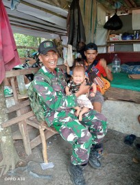 Babinsa Koramil 406-08/Lubuklinggau Sertu M.Tarhib Melaksanakan Komsos Di Wilayah binaan.