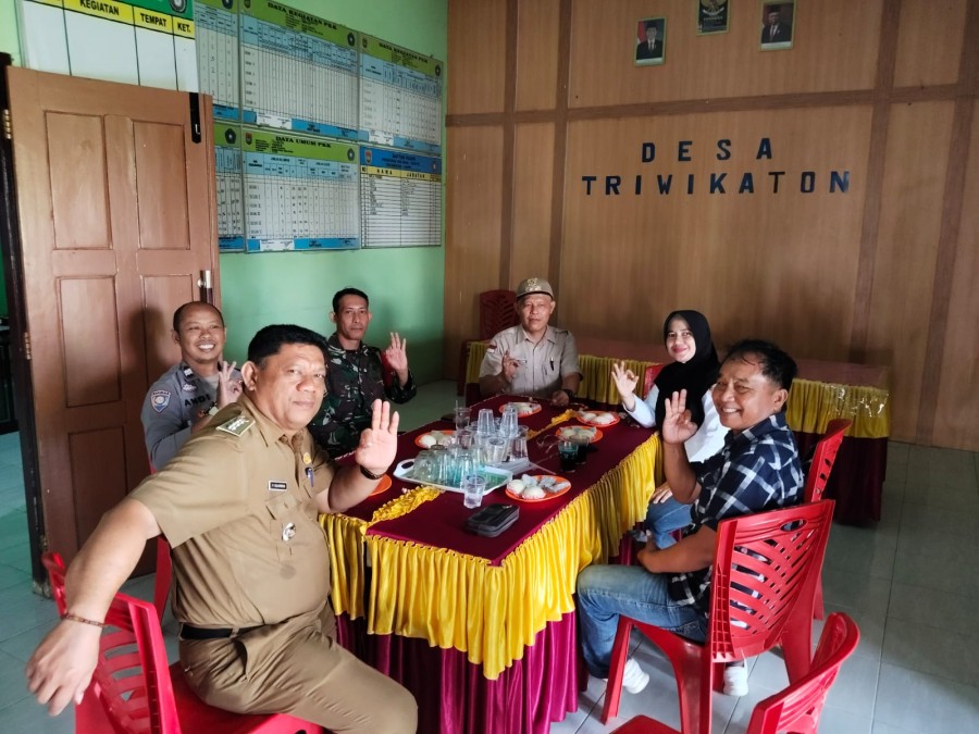 Dukung program pemerintah Babinsa Koramil 406-06/Tugumulyo lakukan pendampingan rencana pembangunan jalan usaha tani