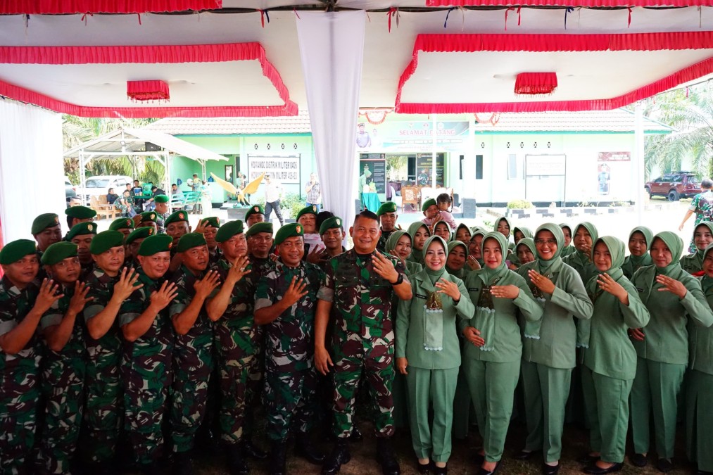 Komandan Kodim 0406 Lubuk Linggau Berikan Pengarahan Kepada Babinsa Saat Kunjungan Kerja Di Koramil Jajaran