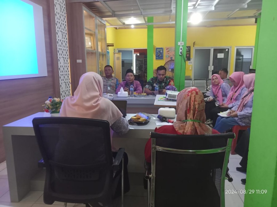 Babinsa Hadiri Lokakarya Mini Lintas Sektoral Dalam Rangka Mewujudkan Upaya Kesehatan Mandiri