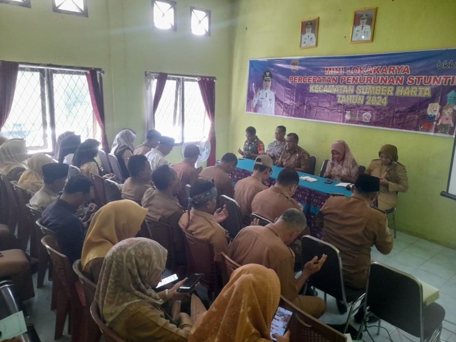 Babinsa Koramil 406-09/Terawas Menghadiri Acara Lokmin Tribulanan Di wilayah binaan