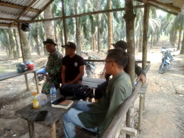 Pererata silahtuhrahmi, Babinsa Melaksanakan giat komsos di Desa binaan