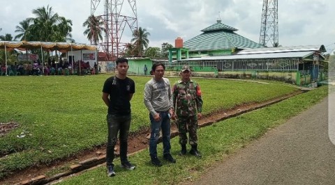 Babinsa Koramil 406-07/Jayaloka Monitoring Kegiatan Kampanye dan Pengukuhan Tim Relawan “Rahma-Pro” Pasangan Calon Bupati/Wakil Bupati Musi Rawas Nomor Urut 01 Hj. Ir. Ratna Mahmud – H. Prayitno