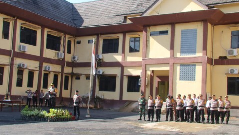 Dandim 0406/Lubuklinggau Letkol Inf Arie Prasatyo Widyo Broto, S.E., Hadiri Apel Gelar Pasukan Operasi Zebra Musi 2024 di Polres Musirawas Utara.