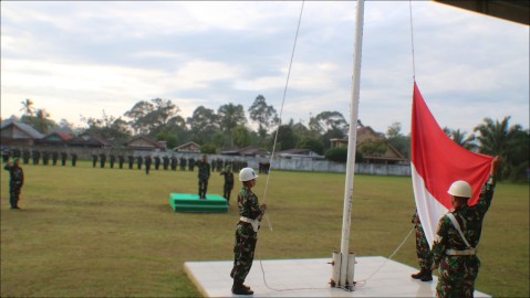 Kasdim 0406/Lubuk Linggau Pimpin Upacara Bulanan Prajurit dan PNS Kodim 0406 Lubuk Linggau
