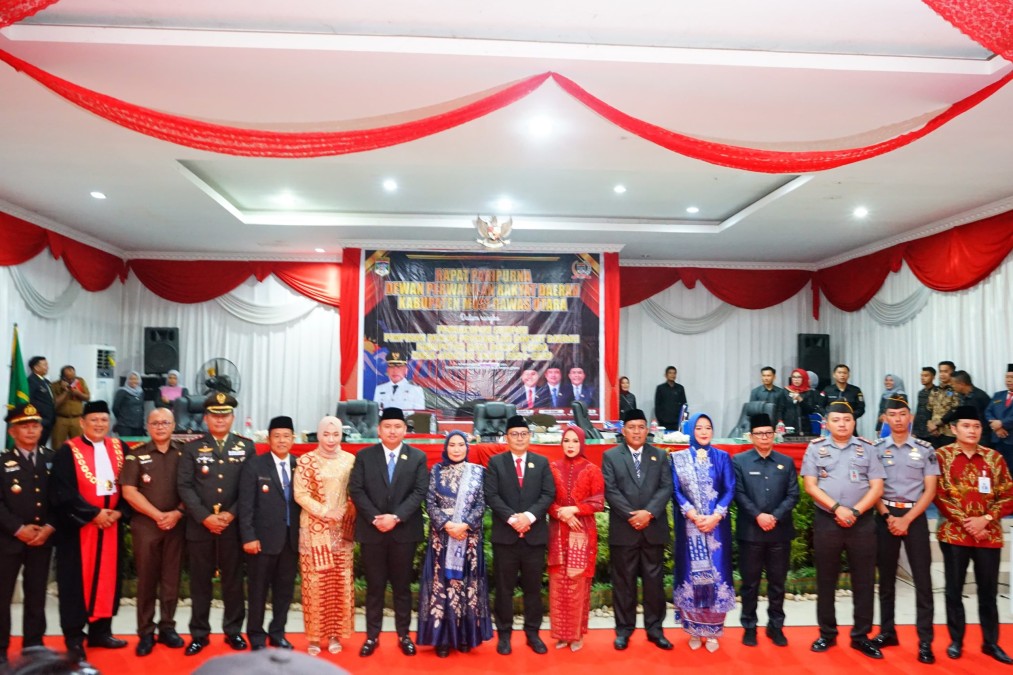 Dandim 0406 Lubuk Linggau Hadiri Rapat Paripurna DPRD Kabupaten Musi Rawas Utara Dalam Rangka Pengucapan Sumpah Pimpinan DPRD