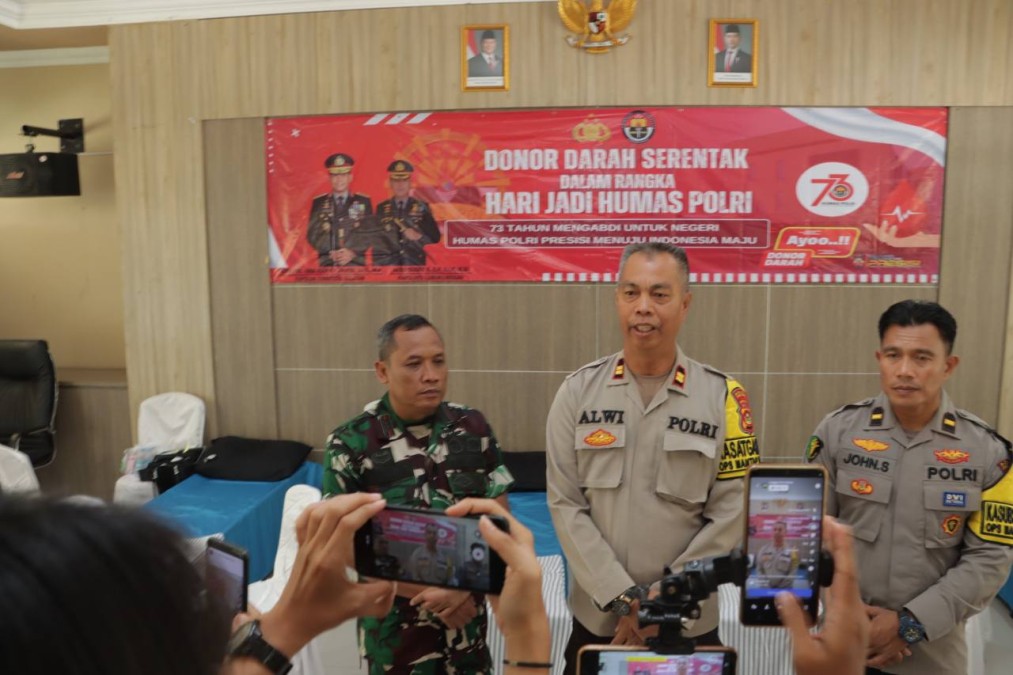 Sinergitas TNI-Polri Terjalin Melalui Kegiatan Donor Darah di Polres Lubuk Linggau
