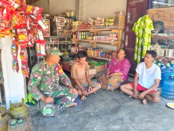 Babinsa 406-02/Rawas Ilir, Pelda Endang Permana, Dengarkan Aspirasi Warga Desa Beringin Makmur II