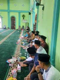 Danramil Koramil 406-06/Tugumulyo Kapten Inf Susanto Hadiri Pengajian Mura Mantap Tingkat Kecamatan Tugumulyo