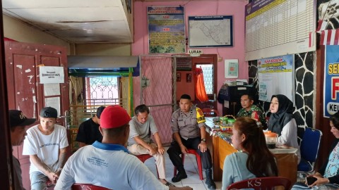 Babinsa Koramil 406-08/Lubuklinggau Gelar Komsos Bersama Tiga Pilar Bahas Persiapan Pilkada dan Pilgub.