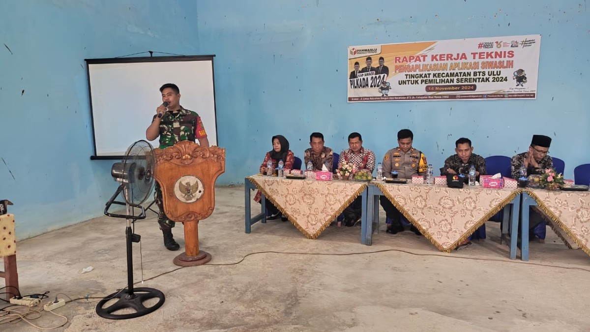 Babinsa Koramil 406-05/Muara Kelingi Rakernis Pengaplikasian Aplikasi Siwaslih Tingkat Kecamatan BTS Ulu untuk Mendukung Pemilihan Serentak 2024