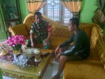 Babinsa Koramil 406-04/Muara Lakitan Jalin Komunikasi Sosial dengan Tokoh Pemuda di Desa Semeteh