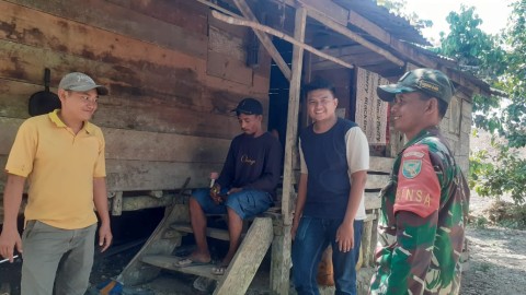 Babinsa Koramil 406-01/Rawas Ulu Tingkatkan Kesadaran Warga Tentang Keamanan Lingkungan