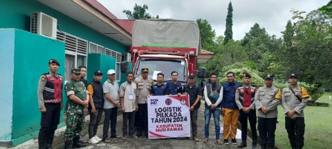 Danramil 406-04/Muara Lakitan, Kapten INF Hendri Susanto, Turun Langsung dalam Pengawalan dan Pengamanan Logistik Pilkada