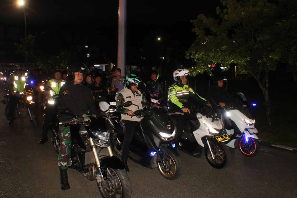 Dandim 0406/Lubuk Linggau Bersama Forkopimda Gelar Patroli Gabungan Malam Natal