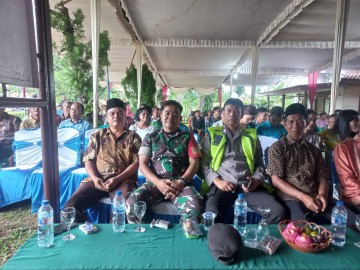 Babinsa Koramil 406-05/Muara Kelingi Menghadiri Kegiatan Natal Gabungan di Gereja GPIB-Efrata