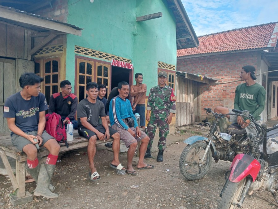 Babinsa Koramil 406-03/Rupit Sambut Pagi dengan Semangat dan Motivasi untuk Warga Desa Rantau Telang