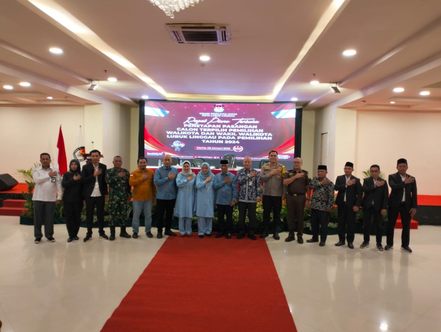 Rapat Pleno Terbuka Penetapan Pasangan Calon Terpilih Walikota Dan Wakil Walikota Lubuk Linggau Pada Pilkada Tahun 2024