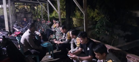 Personil Babinsa Koramil 406-07/Jayaloka dan Polsek Jayaloka Melaksanakan Monitoring Gereja G. Gesya