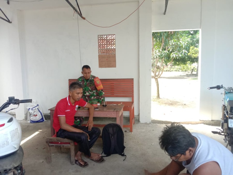 Babinsa Koramil 406-04/Muara Lakitan Lakukan Silaturahmi dengan Masyarakat Desa Marga Puspita