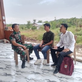 Babinsa Koramil 406-03/Rupit Serda Wawan Syah Laksanakan Komsos dengan Warga Desa Batu Gajah Lama