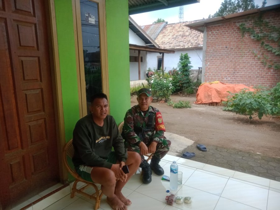 Babinsa Koramil 406-08/Lubuklinggau Ajak Pemuda Menjadi Anggota TNI-AD.