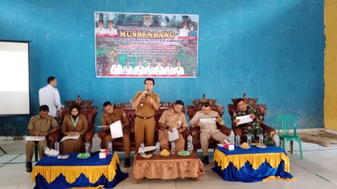 BABINSA KORAMIL 406-01/RAWAS ULU HADIRI RAPAT MUSRENBANG TINGKAT KECAMATAN ULU RAWAS